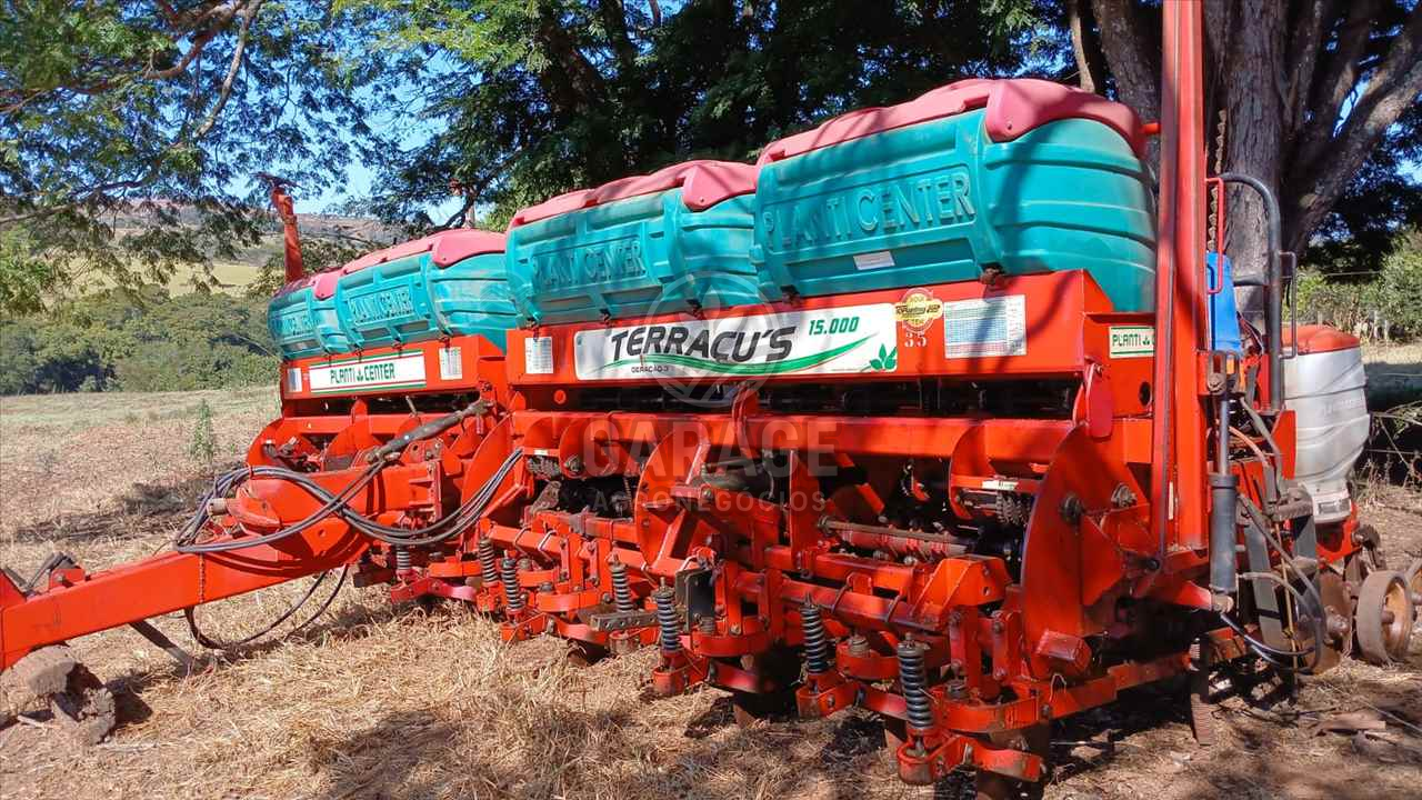 PLANTADEIRA PLANTI CENTER TERRACU´S 15000 Garage Tratores ARAGUARI MINAS GERAIS MG