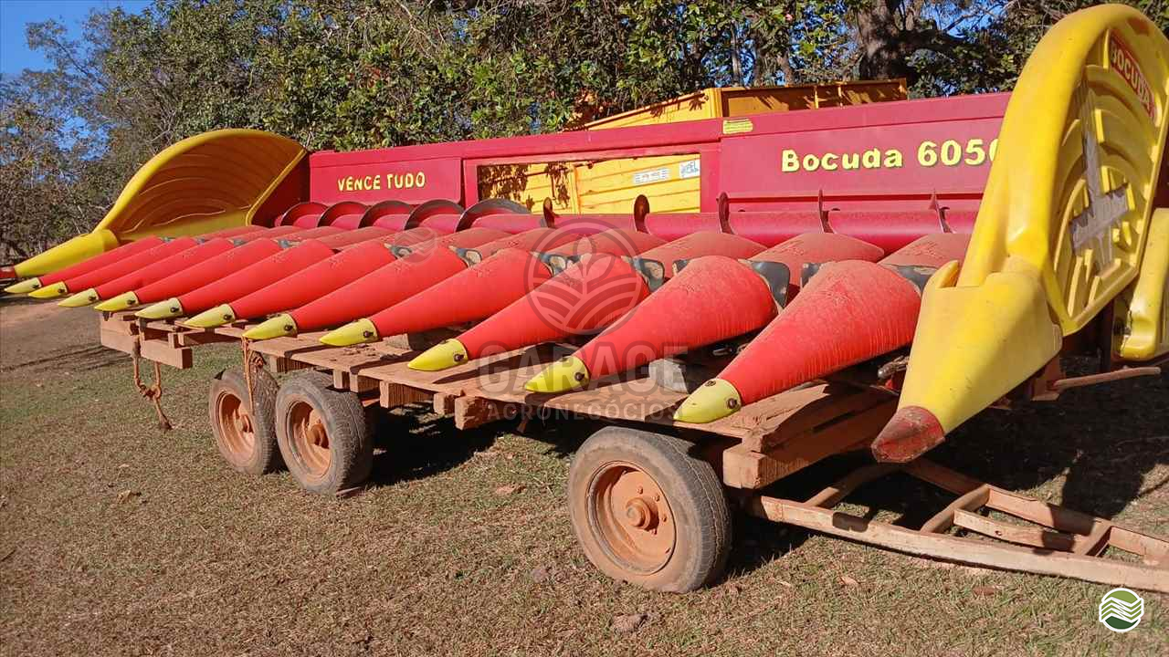 PLATAFORMA COLHEITADEIRA VENCE TUDO VENCE TUDO Garage Tratores ARAGUARI MINAS GERAIS MG