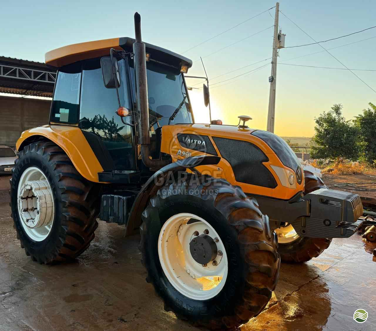 TRATOR VALTRA VALTRA A950 Tração 4x4 Garage Tratores ARAGUARI MINAS GERAIS MG
