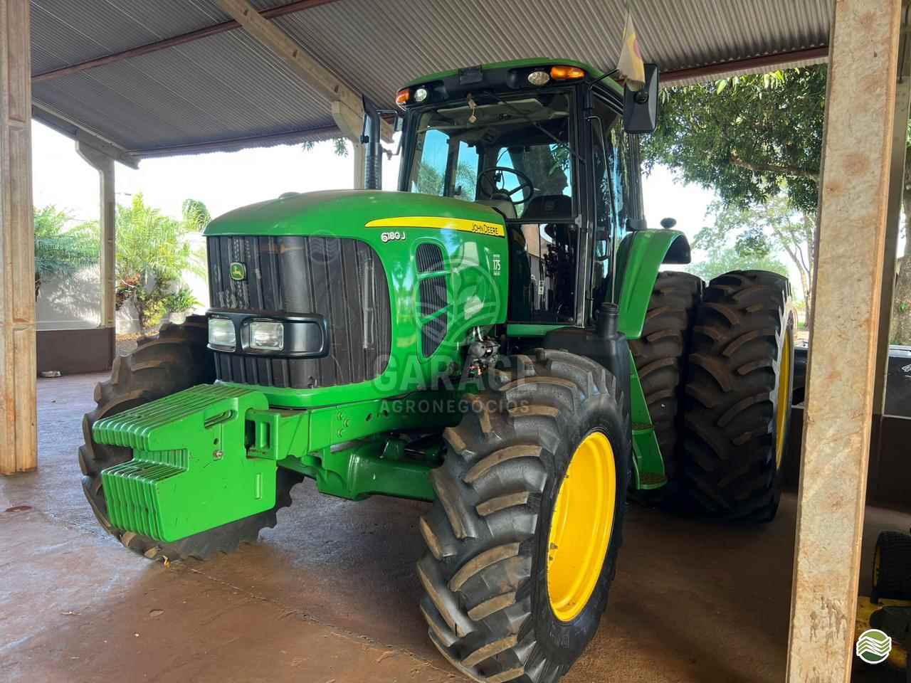 TRATOR JOHN DEERE JOHN DEERE 6180J Tração 4x4 Garage Tratores ARAGUARI MINAS GERAIS MG