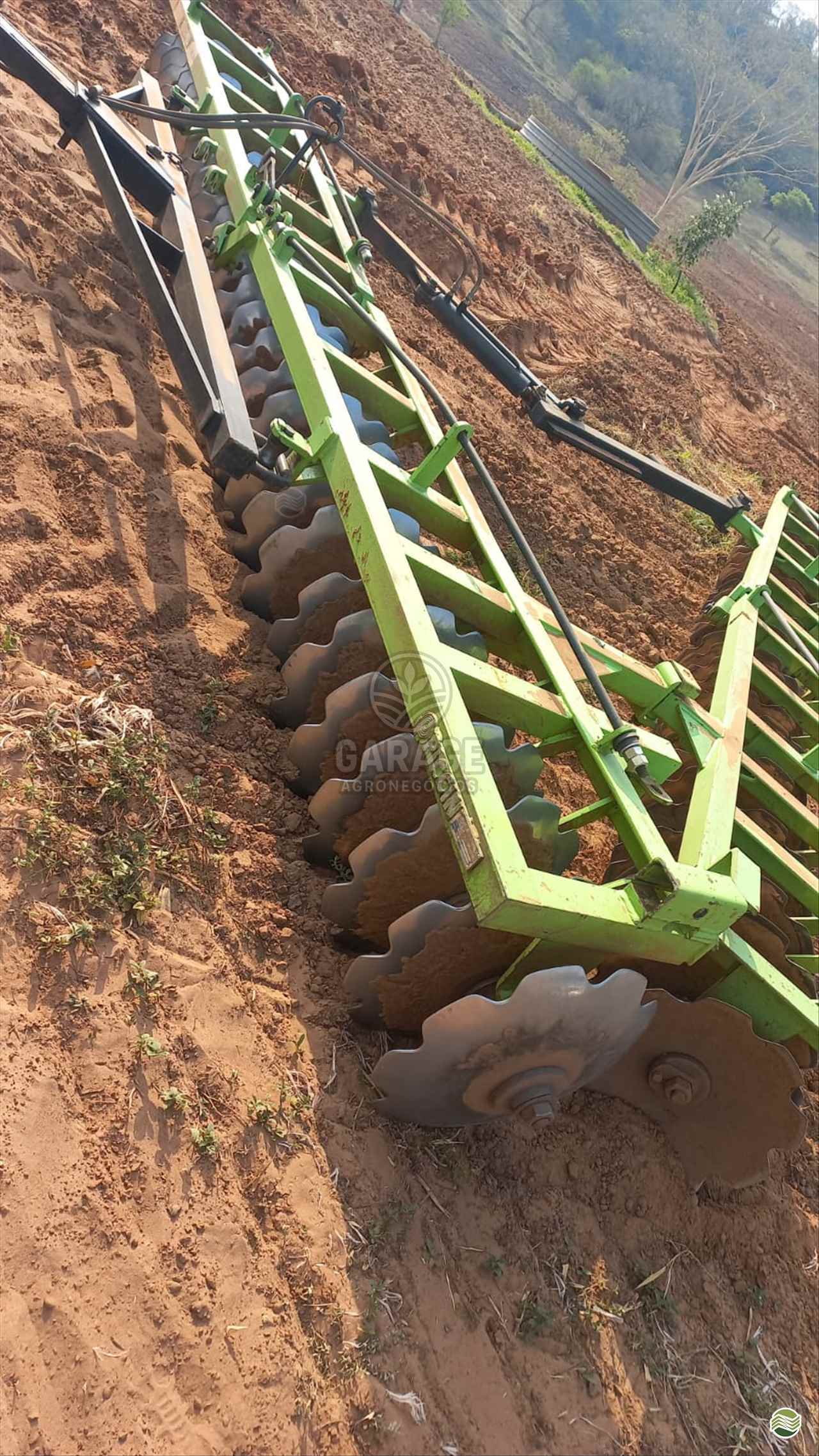 IMPLEMENTOS AGRICOLAS GRADE NIVELADORA NIVELADORA 60 DISCOS Garage Tratores ARAGUARI MINAS GERAIS MG