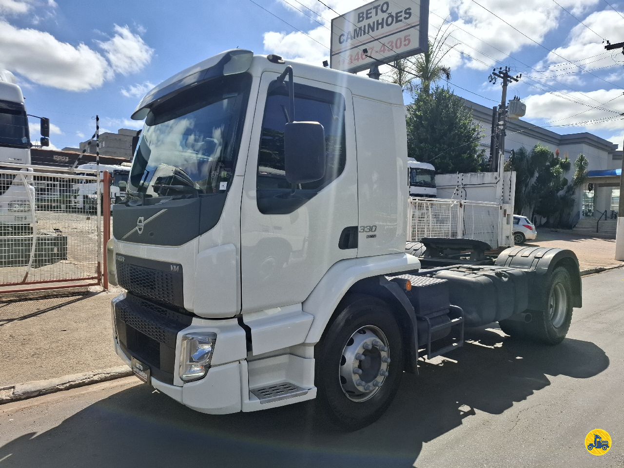 CAMINHAO VOLVO VOLVO VM 330 Cavalo Mecânico Cavalo 4x2 Nino Caminhões AMERICANA SÃO PAULO SP