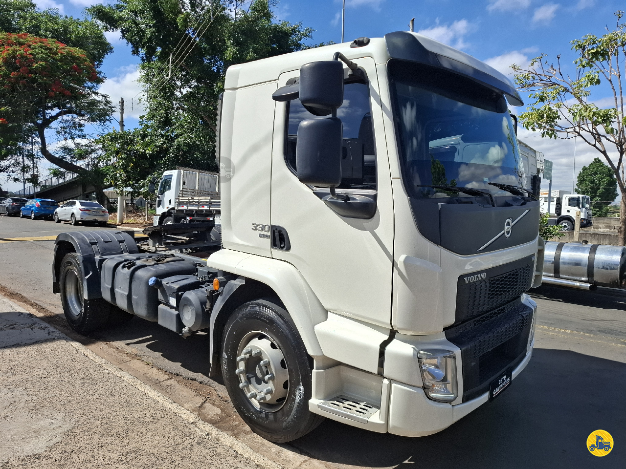 CAMINHAO VOLVO VOLVO VM 330 Cavalo Mecânico Cavalo 4x2 Nino Caminhões AMERICANA SÃO PAULO SP