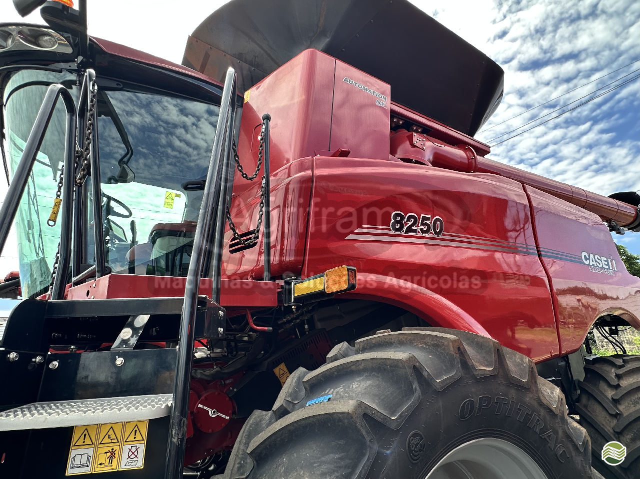 COLHEITADEIRA CASE CASE 8250 Agrifram Máquinas e Soluções Agrícolas FRANCA SÃO PAULO SP