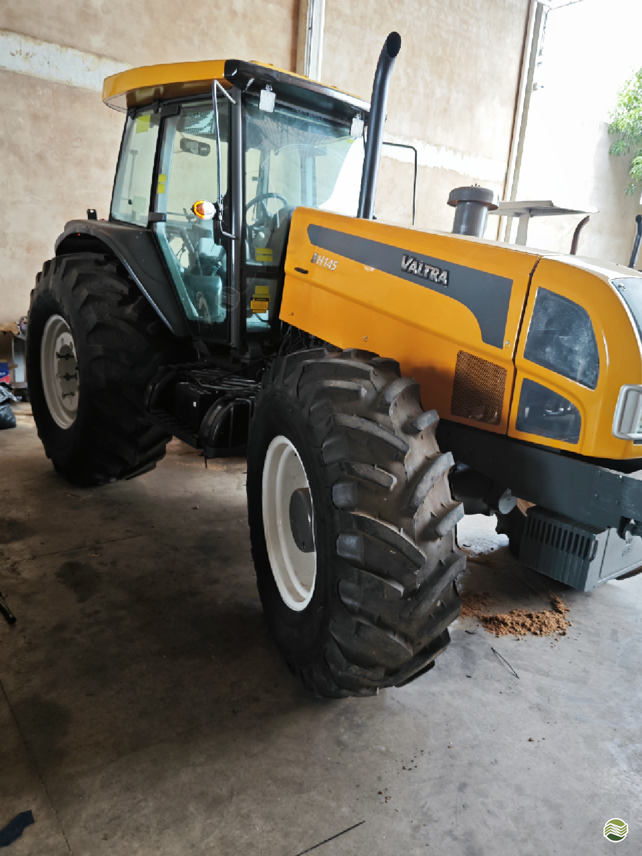 TRATOR VALTRA VALTRA BH 145 Tração 4x4 Primo Rico Tratores CAMPO GRANDE MATO GROSSO DO SUL MS