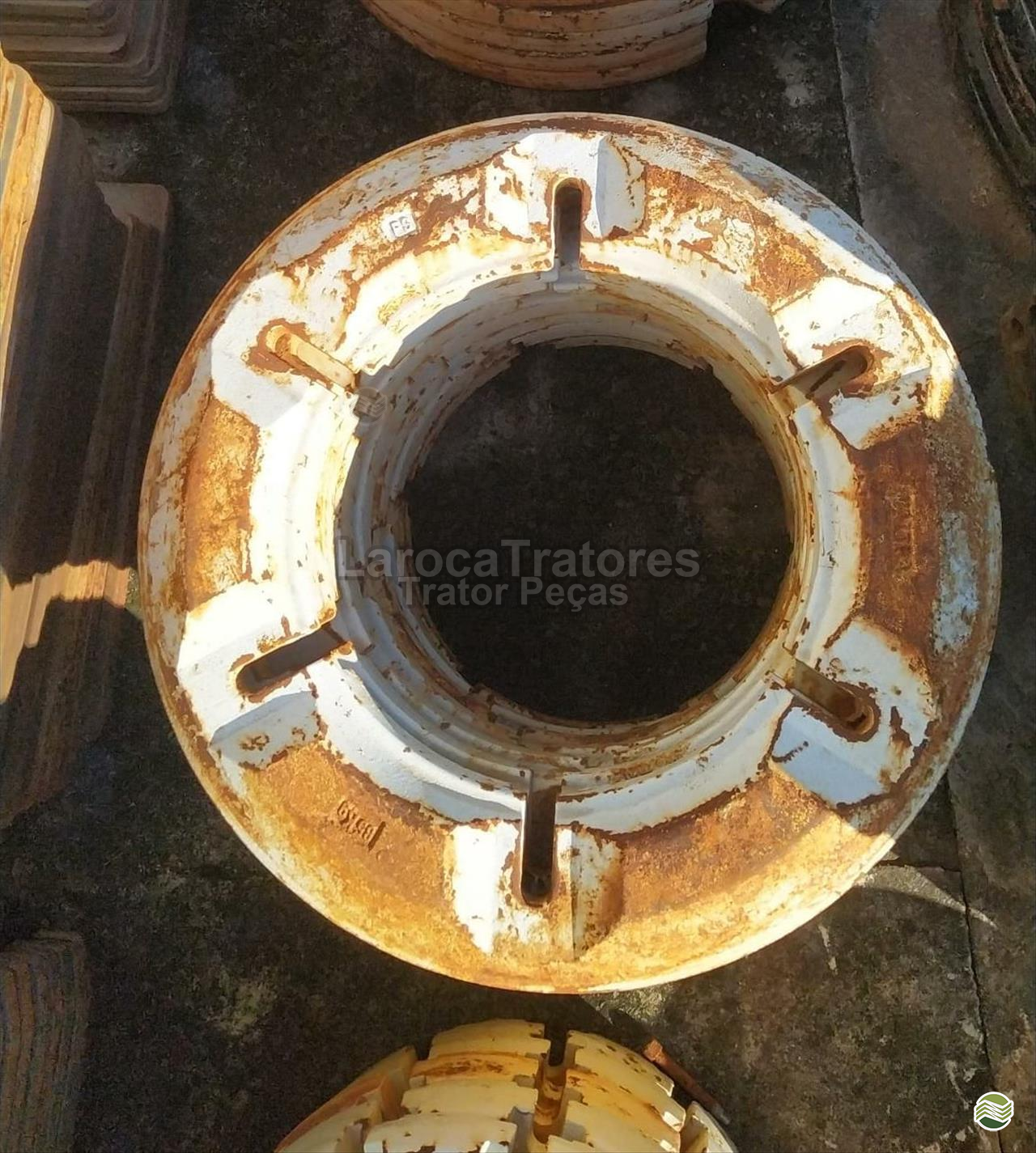 PESO TRASEIRO VALTRA 85KG