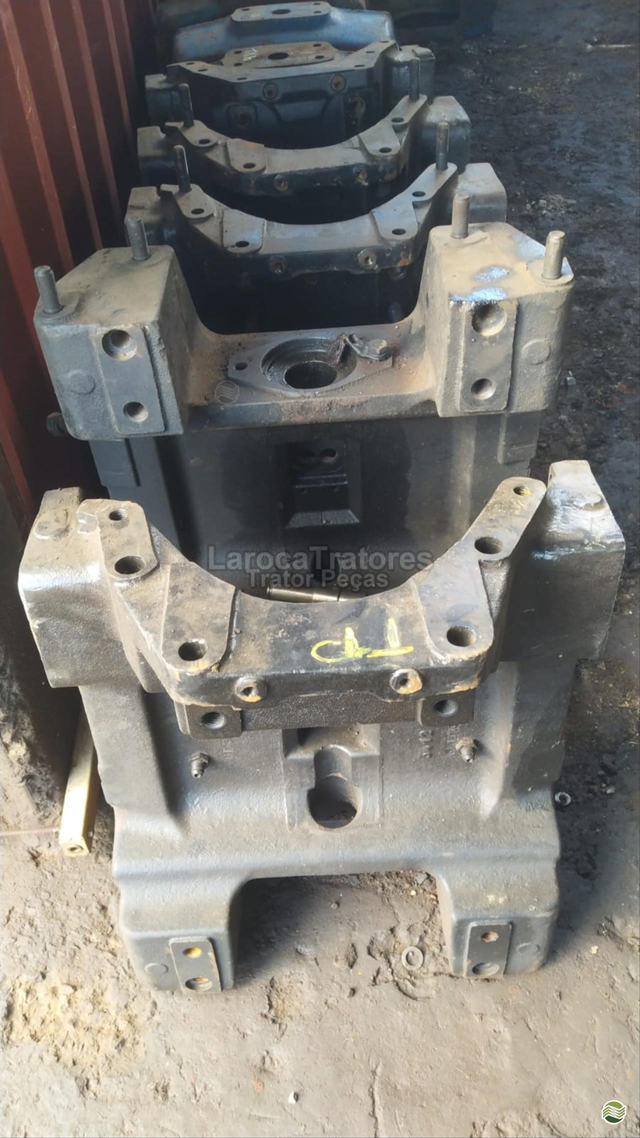 SUPORTE EIXO DIANTEIRO MASSEY FERGUSON 4X4