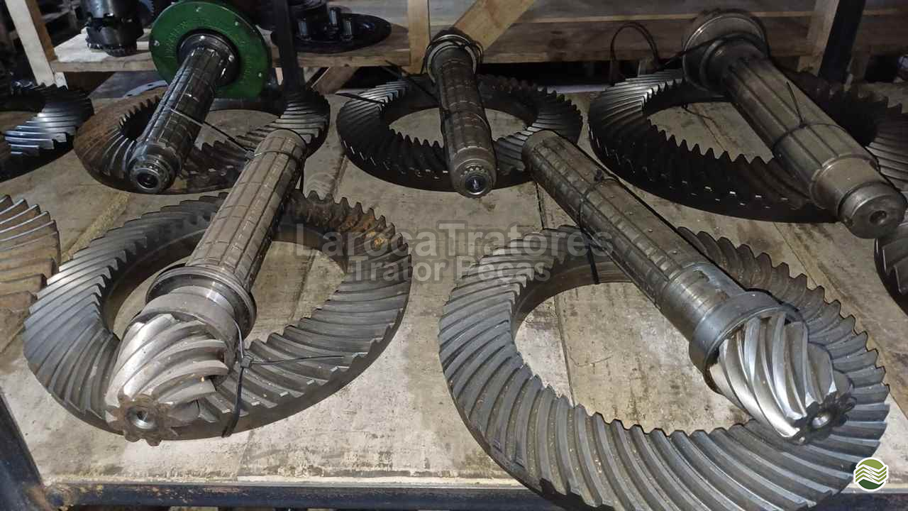 COROA E PINHÃO TRASEIRA J.DEERE 6000