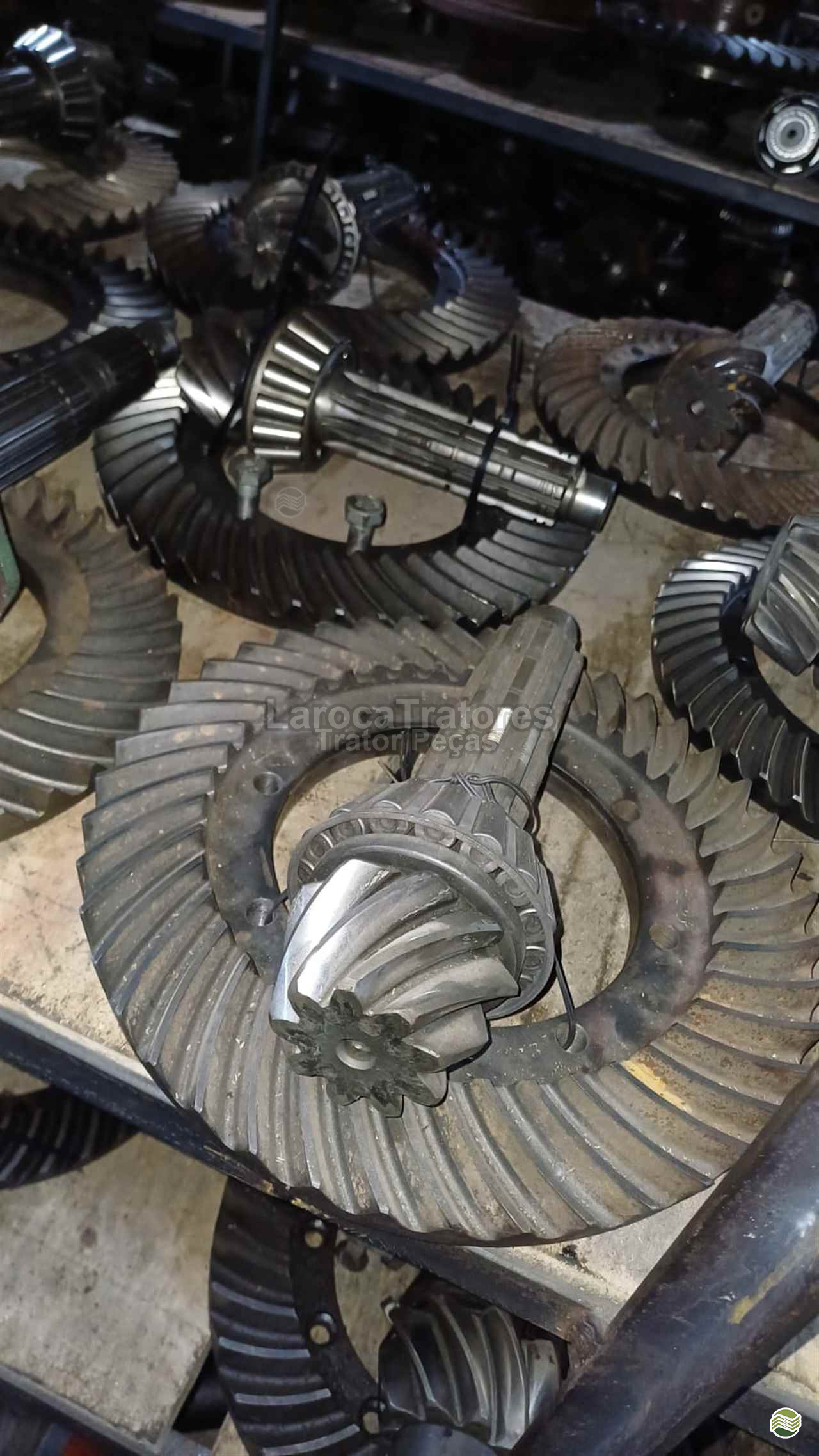 COROA E PINHÃO TRASEIRA NEW HOLLAND TL