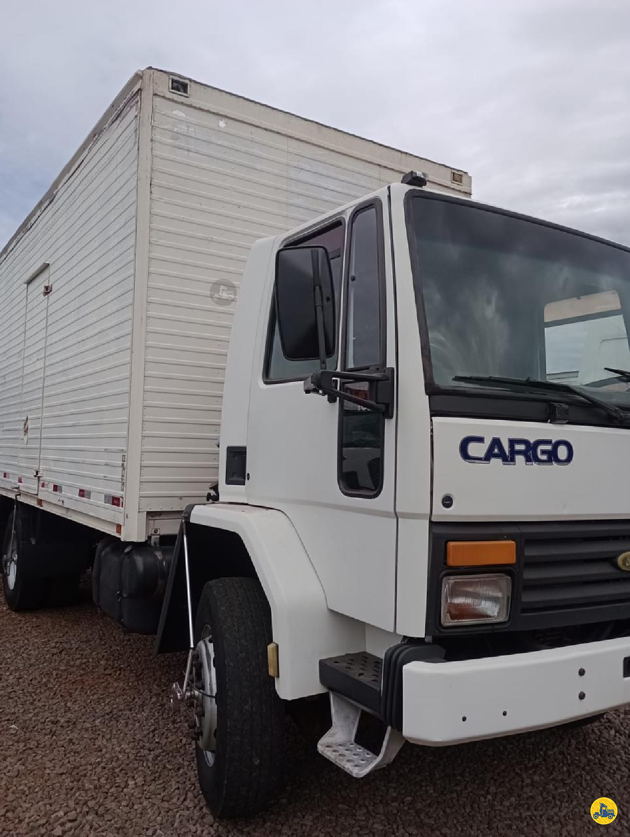 CAMINHAO FORD CARGO 1622 Baú Furgão Toco 4x2 Contato Caminhões CASCAVEL PARANÁ PR