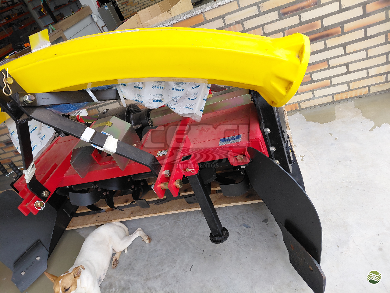 IMPLEMENTOS AGRICOLAS ENXADA ROTATIVA ENXADA ROTATIVA Cenci Maquinas Agrícolas NOVA ARACA RIO GRANDE DO SUL RS