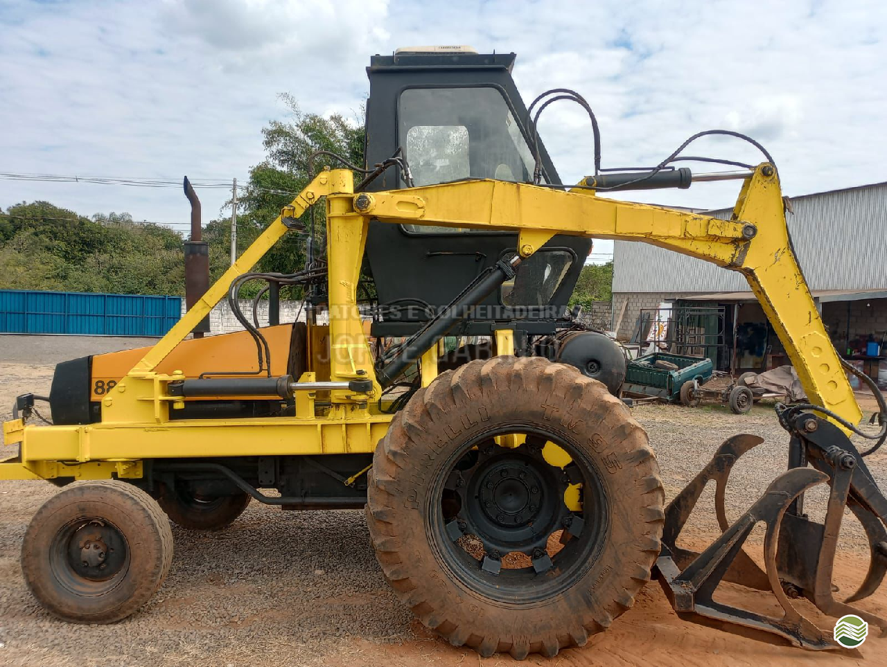 TRATOR VALMET VALMET 885 Tração 4x4 Jorge Gabinio Tratores CAMPO GRANDE MATO GROSSO DO SUL MS