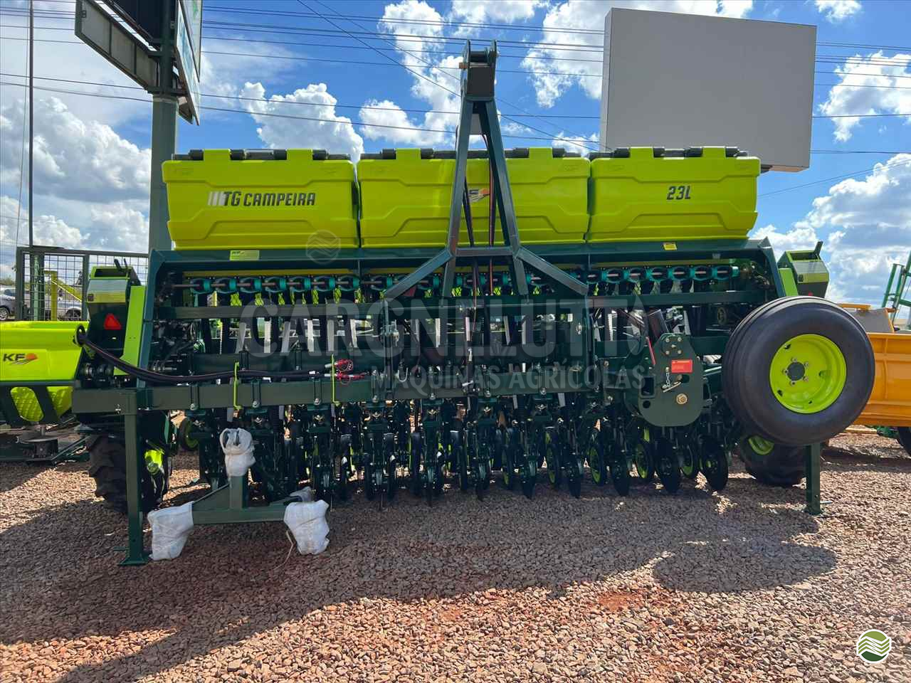 SEMEADEIRA KF KF 23/TG-A Cargnelutti Máquinas Agrícolas IJUI RIO GRANDE DO SUL RS