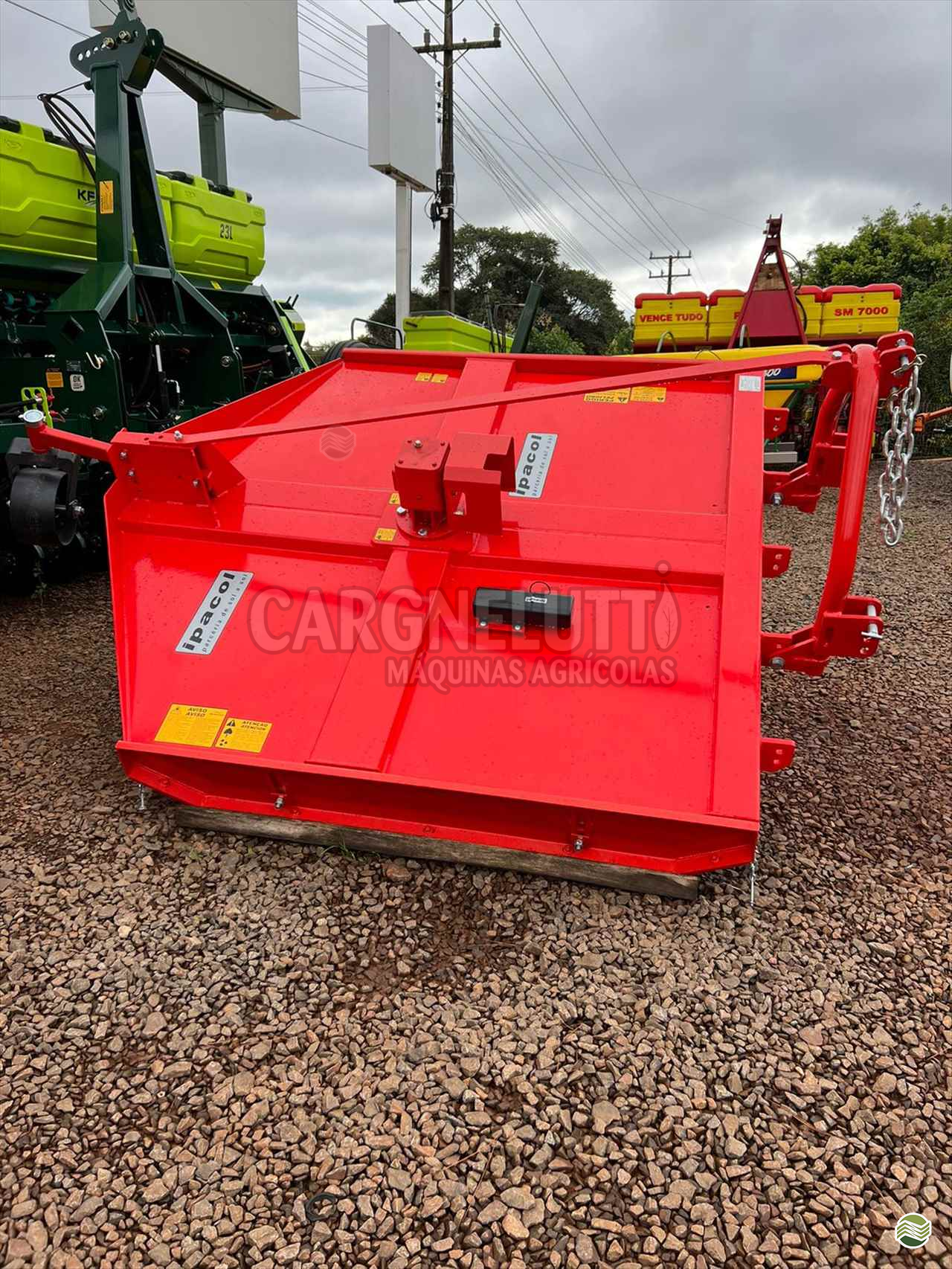 IMPLEMENTOS AGRICOLAS ROCADEIRA ROCADEIRA HIDRÁULICA Cargnelutti Máquinas Agrícolas IJUI RIO GRANDE DO SUL RS