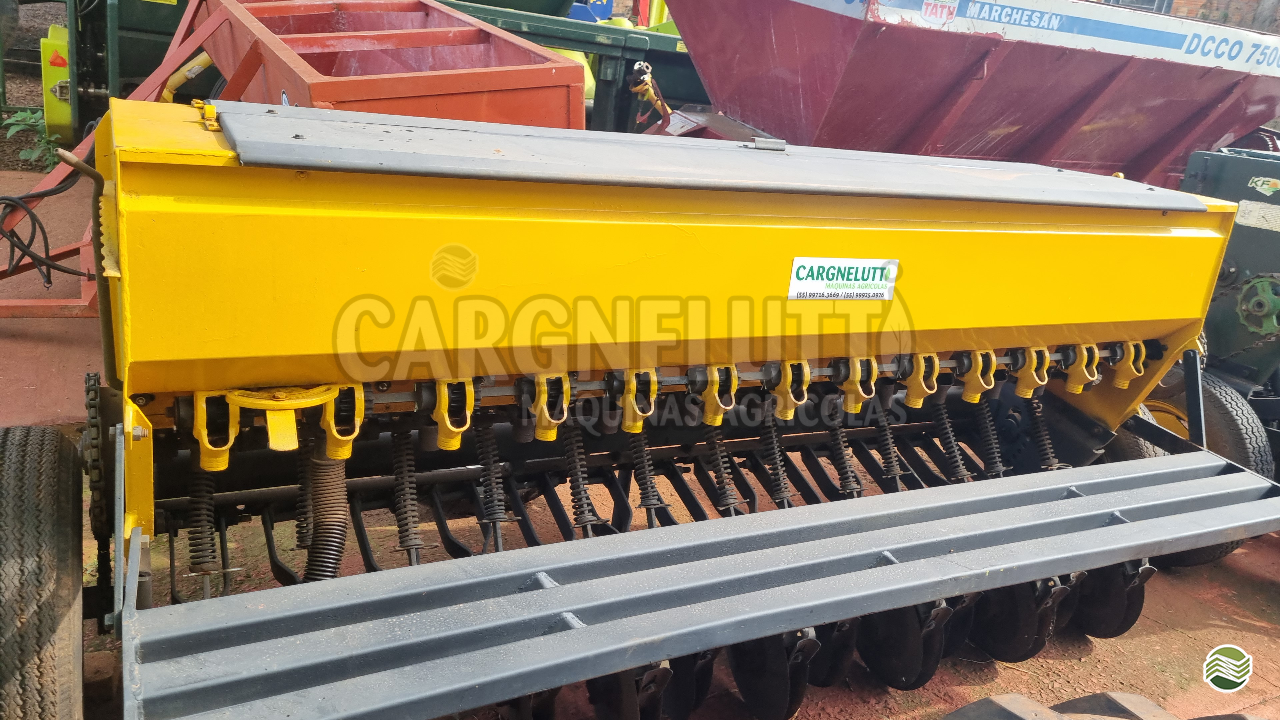 IMPLEMENTOS AGRICOLAS PLANTADEIRA PLANTADEIRA DE GRÃOS Cargnelutti Máquinas Agrícolas IJUI RIO GRANDE DO SUL RS