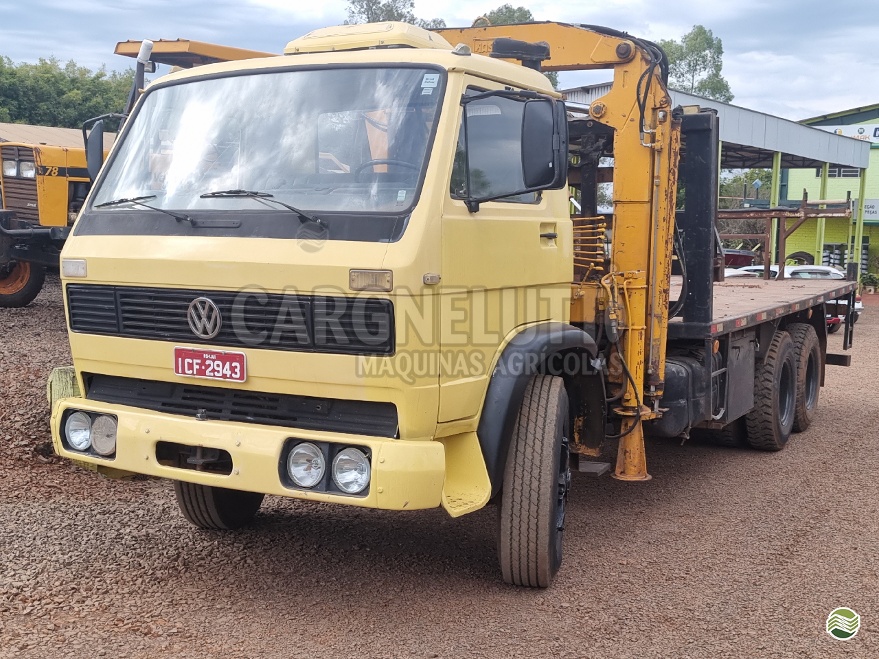 CAMINHAO VOLKSWAGEN VW 11140 Carga Seca Truck 6x2 Cargnelutti Máquinas Agrícolas IJUI RIO GRANDE DO SUL RS