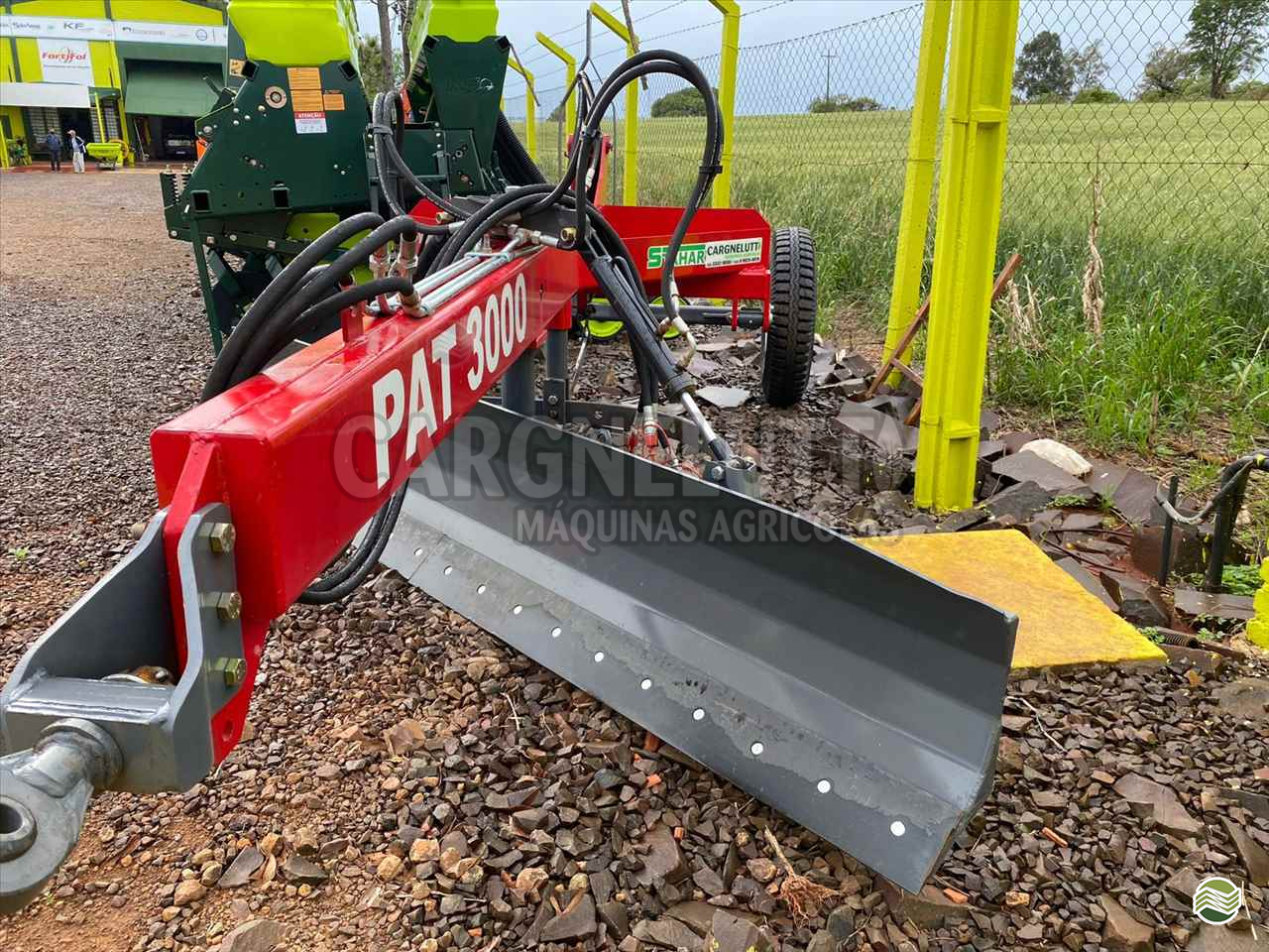 IMPLEMENTOS AGRICOLAS PLAINA NIVELADORA PLAINA DE ARRASTO Cargnelutti Máquinas Agrícolas IJUI RIO GRANDE DO SUL RS