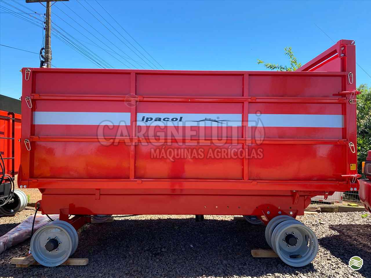 IMPLEMENTOS AGRICOLAS CARRETA AGRÍCOLA CARRETA BASCULANTE Cargnelutti Máquinas Agrícolas IJUI RIO GRANDE DO SUL RS