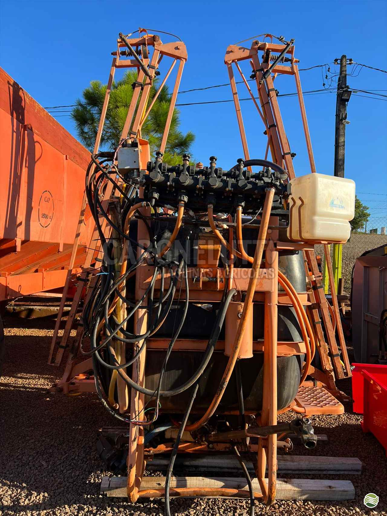 PULVERIZADOR JACTO CONDOR 600 AM14 Acoplado Hidráulico Cargnelutti Máquinas Agrícolas IJUI RIO GRANDE DO SUL RS