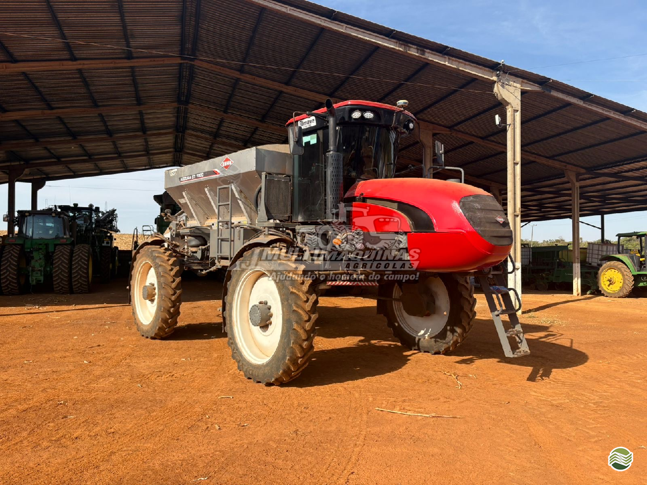 DISTRIBUIDOR AUTOPROPELIDO KUHN ACCURA ST 7000 JMulti Máquinas ITARUMA GOIAS GO