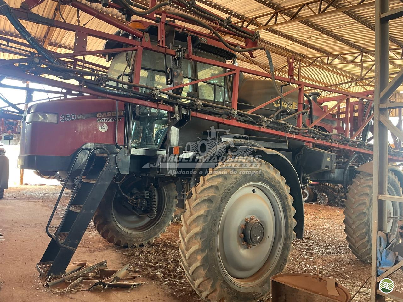 PULVERIZADOR CASE PATRIOT 350 Tração 4x4 JMulti Máquinas ITARUMA GOIAS GO