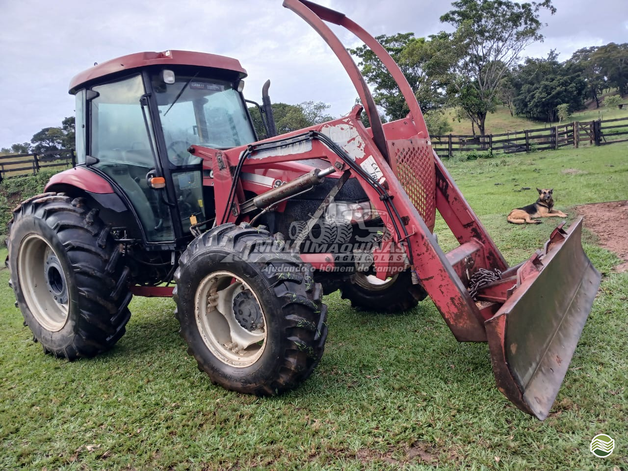 TRATOR CASE CASE Farmall 80 Tração 4x4 JMulti Máquinas ITARUMA GOIAS GO