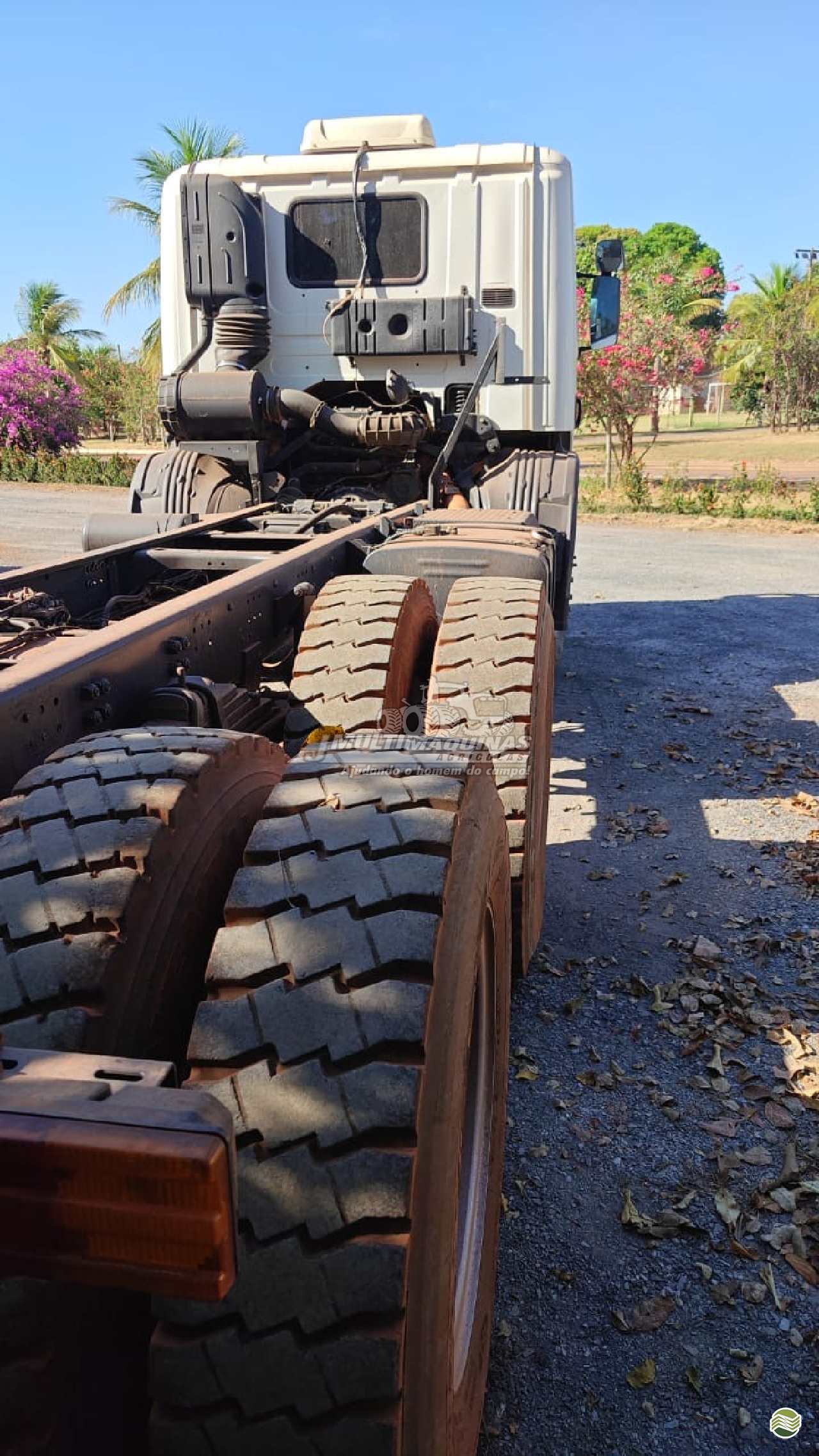 CAMINHAO SCANIA SCANIA P420 Chassis Truck 6x4 JMulti Máquinas ITARUMA GOIAS GO