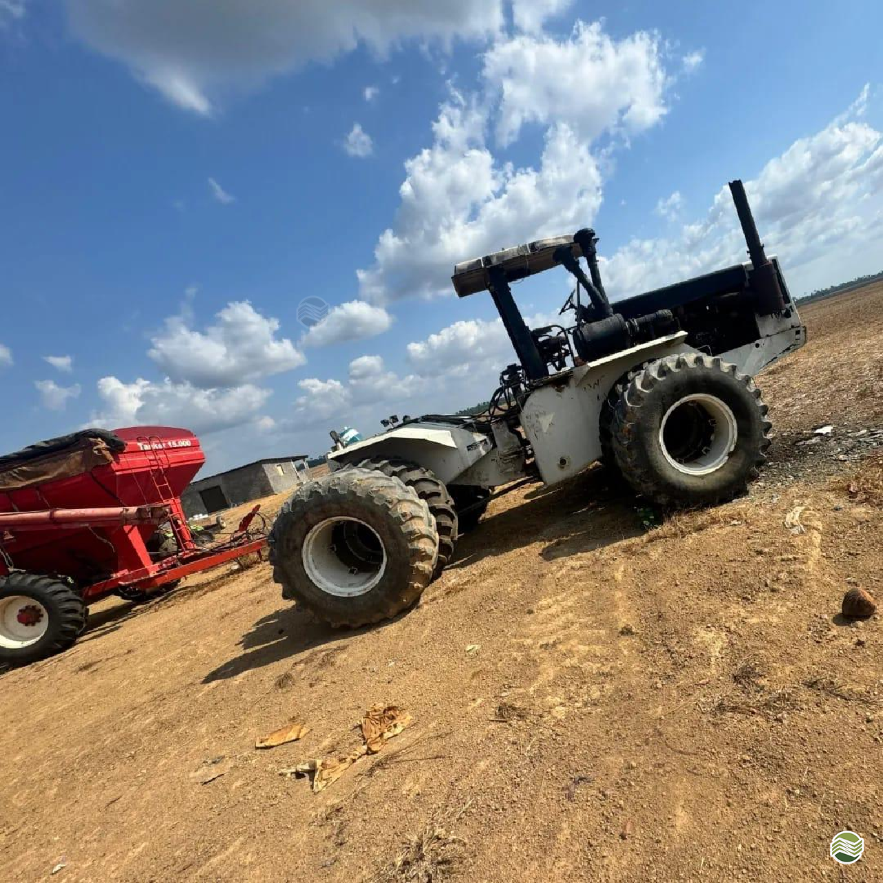 TRATOR MULLER MULLER TM 31 Tração 4x4 JMulti Máquinas ITARUMA GOIAS GO