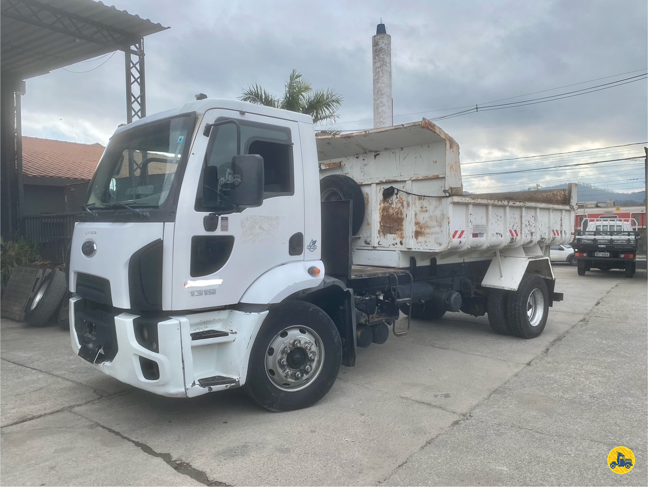 CAMINHAO FORD CARGO 1319 Caçamba Basculante Toco 4x2 Mega Mogi Caminhões MOGI DAS CRUZES SÃO PAULO SP