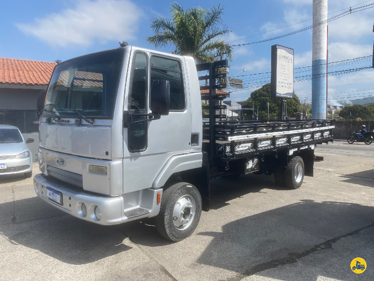CAMINHAO FORD CARGO 712 Carga Seca 3/4 4x2 Mega Mogi Caminhões MOGI DAS CRUZES SÃO PAULO SP