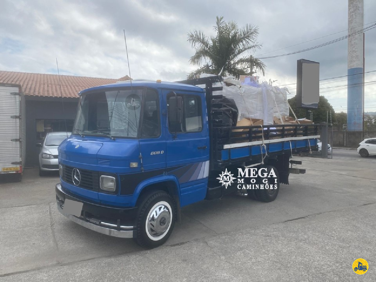 CAMINHAO MERCEDES-BENZ MB 608 Carga Seca 3/4 4x2 Mega Mogi Caminhões MOGI DAS CRUZES SÃO PAULO SP