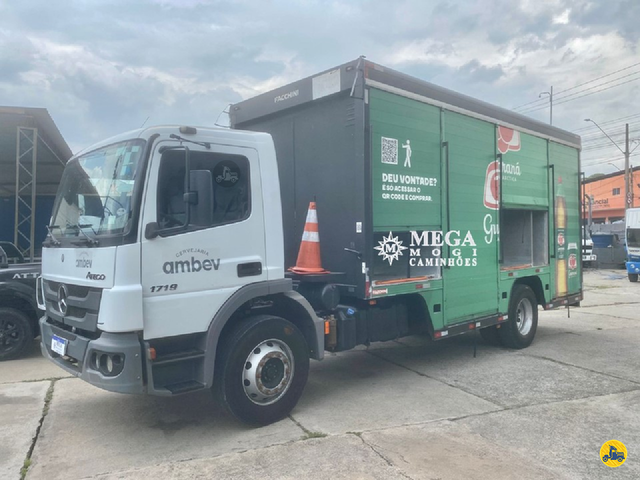 CAMINHAO MERCEDES-BENZ MB 1719 Baú Bebidas Toco 4x2 Mega Mogi Caminhões MOGI DAS CRUZES SÃO PAULO SP