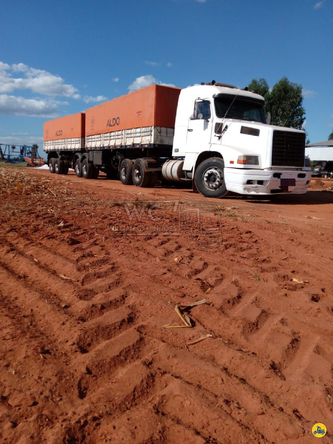 VOLVO NL10 360 de Willian Caminhões WC