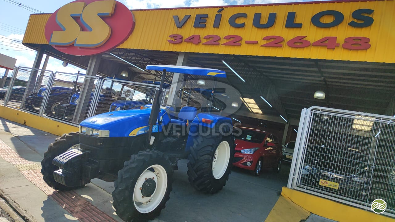 TRATOR NEW HOLLAND NEW TT 3840 Tração 4x4 SS Veículos IRATI PARANÁ PR