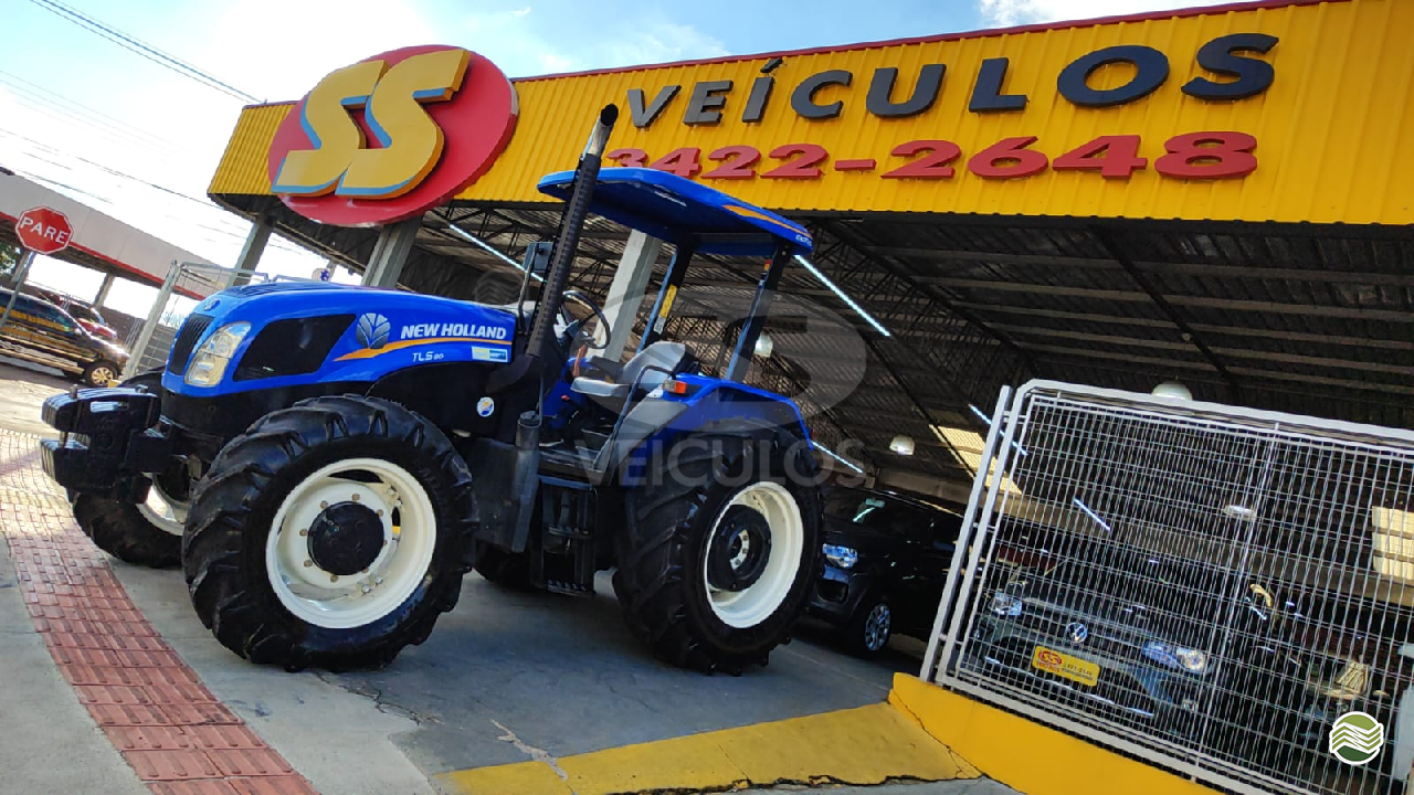 TRATOR NEW HOLLAND NEW TL5.80 Tração 4x4 SS Veículos IRATI PARANÁ PR