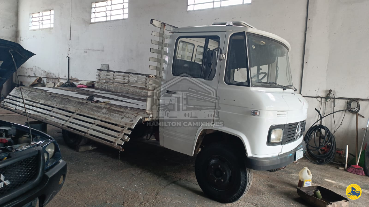 CAMINHAO MERCEDES-BENZ MB 608 Carga Seca Cavalo 4x2 Hamilton Caminhões LIMEIRA SÃO PAULO SP