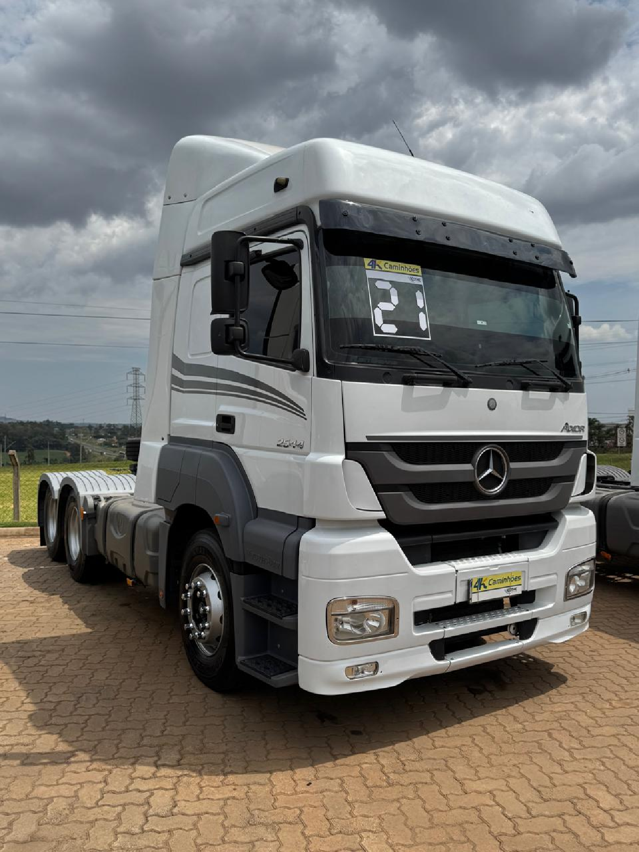 CAMINHAO MERCEDES-BENZ MB 2544 Cavalo Mecânico Cavalo 6x2 4K Caminhões - Araras ARARAS SÃO PAULO SP