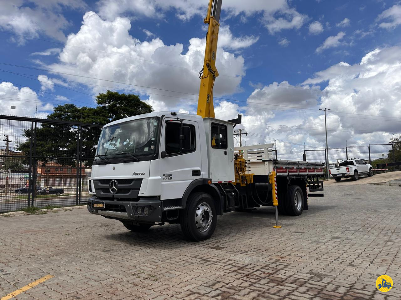 CAMINHAO MERCEDES-BENZ MB 1719 Guincho Munck Toco 4x2 Ney Caminhões CONTAGEM MINAS GERAIS MG