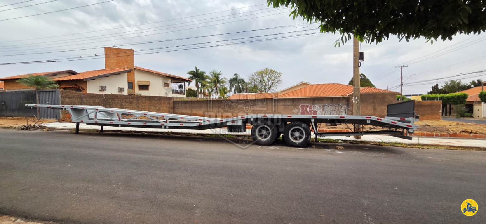 CARRETA SEMI-REBOQUE PRANCHA Rebaixada Rio Preto Caminhões São José do Rio Preto SÃO PAULO SP