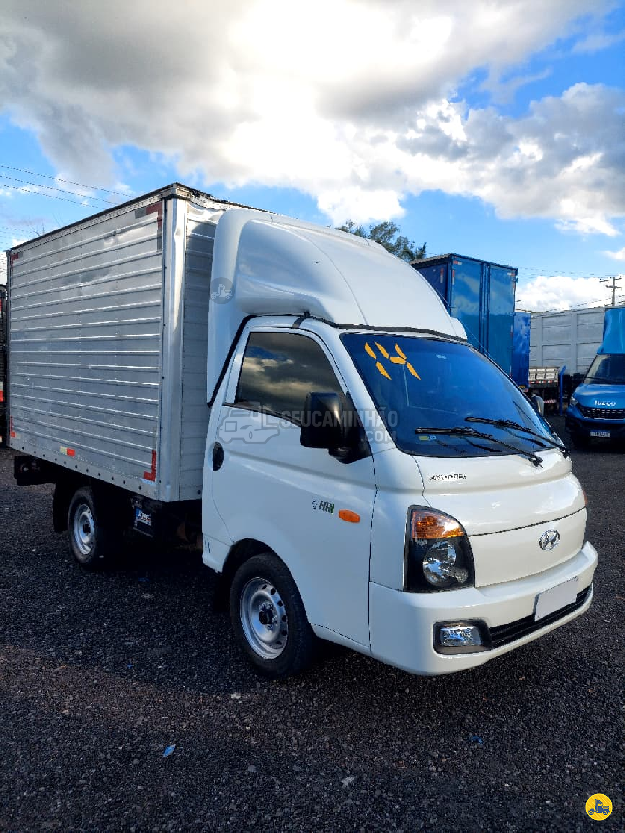 CAMINHAO HYUNDAI HR Baú Furgão 3/4 4x2 Seu Caminhão SUMARE SÃO PAULO SP