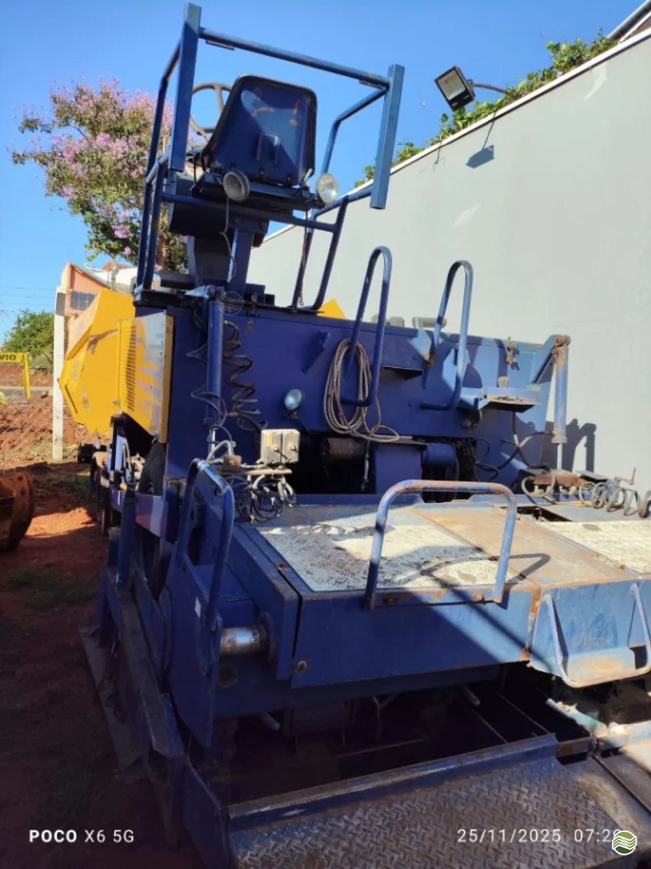 EQUIPAMENTOS CONSTRUÇÃO VIBRO ACABADORA RT Máquinas e Peças Agrícolas LEME SÃO PAULO SP