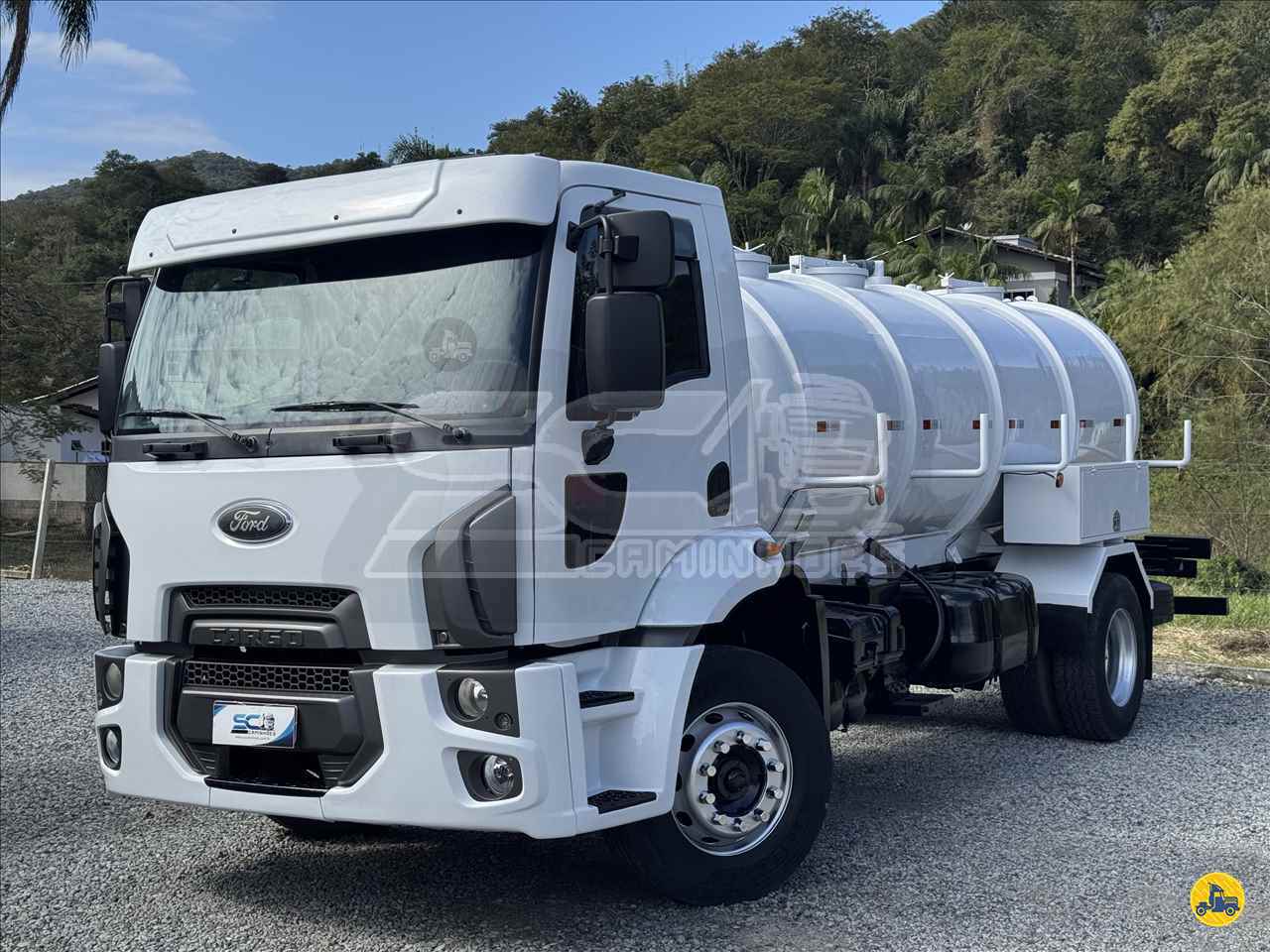 CAMINHAO FORD CARGO 1719 Tanque Aço Toco 4x2 SC Caminhões BALNEARIO CAMBORIU SANTA CATARINA SC