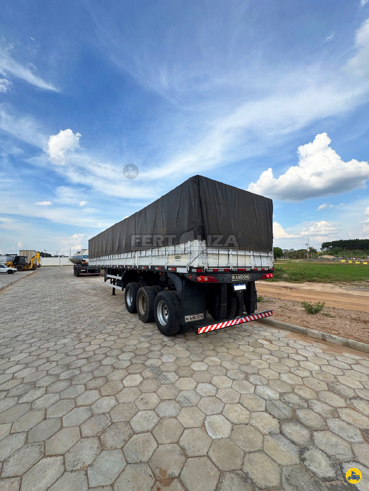 CARRETA SEMI-REBOQUE GRANELEIRO Fertiliza Biochemical AVARE SÃO PAULO SP