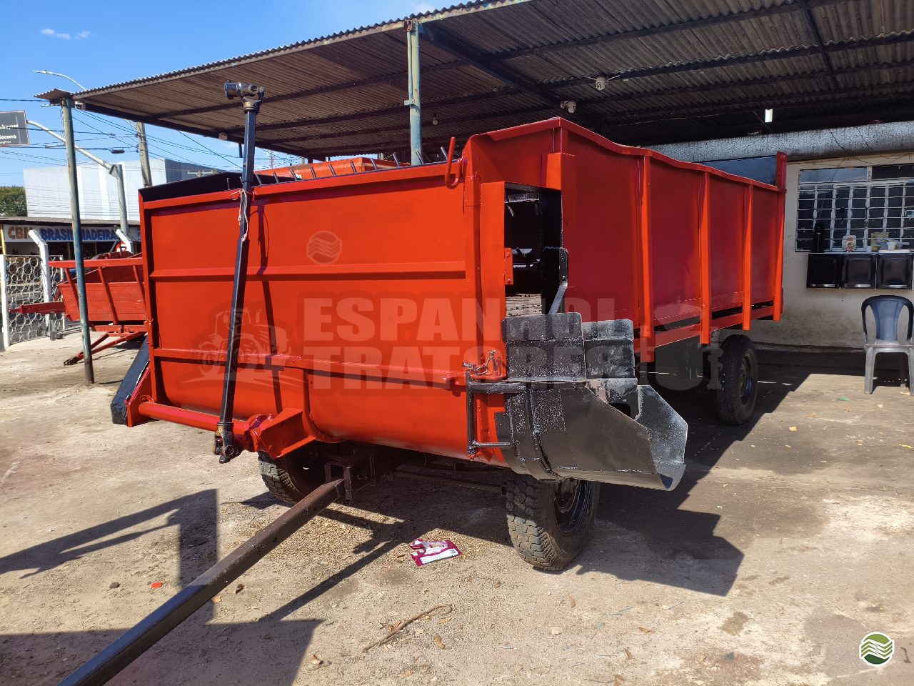 IMPLEMENTOS AGRICOLAS VAGAO FORRAGEIRO VAGÃO FORRAGEIRO Espanhol Tratores GOIANIA GOIAS GO