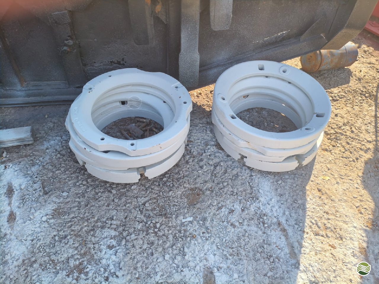 PEÇAS A VENDA TRATORES JOGO DE PESOS Espanhol Tratores GOIANIA GOIAS GO