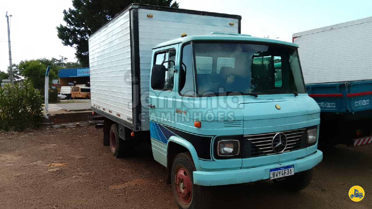 CAMINHAO MERCEDES-BENZ MB 608 Baú Furgão Toco 4x2 Jamanta Caminhões SANTA ROSA RIO GRANDE DO SUL RS