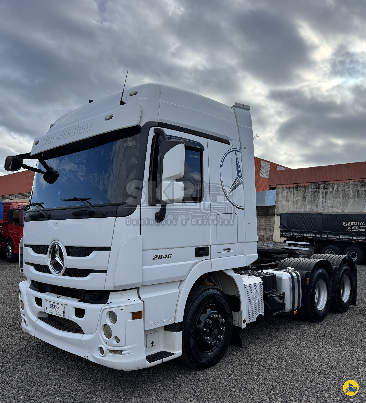 CAMINHAO MERCEDES-BENZ MB 2646 Cavalo Mecânico Cavalo 6x4 SKR Caminhões e Carretas LONDRINA PARANÁ PR