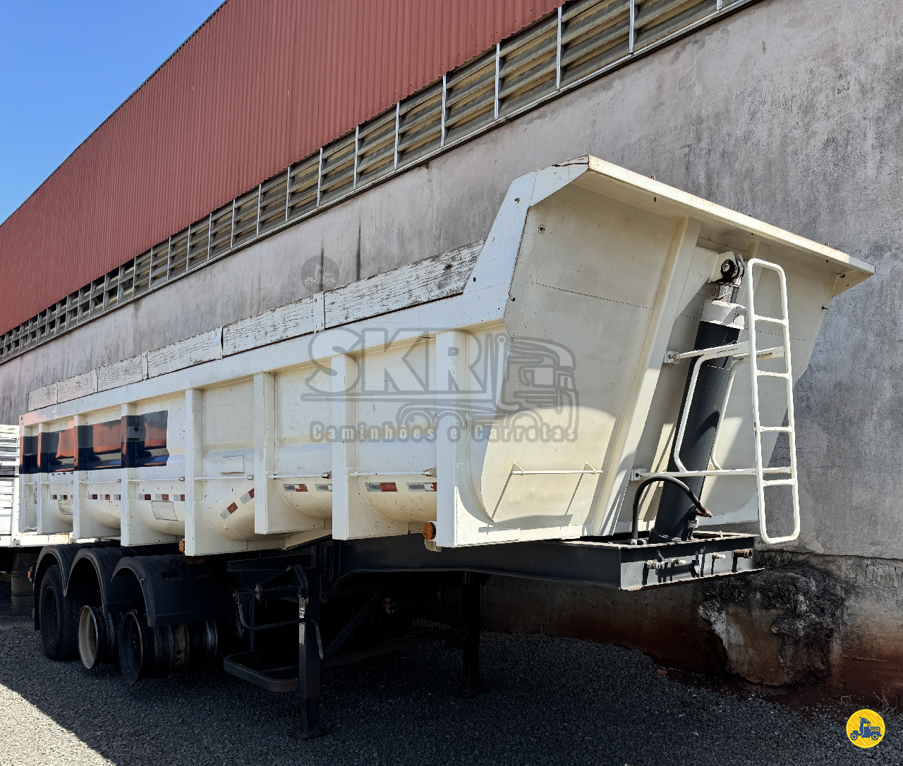 CARRETA SEMI-REBOQUE BASCULANTE SKR Caminhões e Carretas LONDRINA PARANÁ PR