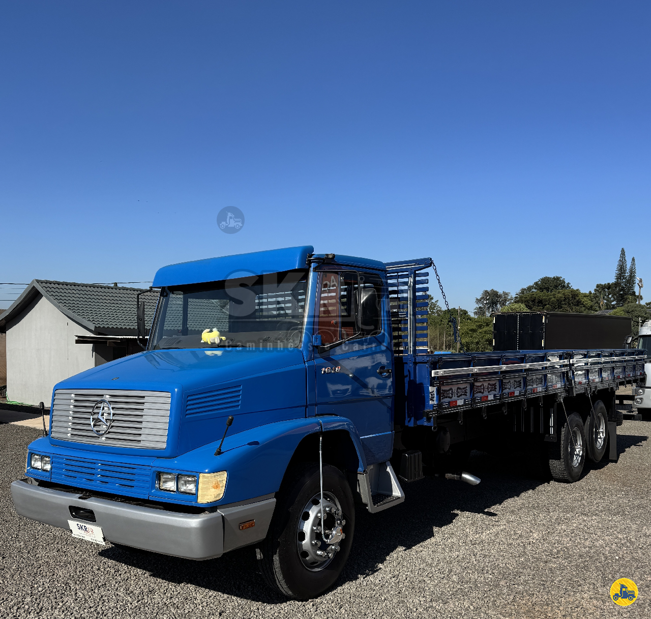 CAMINHAO MERCEDES-BENZ MB 1618 Carga Seca Truck 6x2 SKR Caminhões e Carretas LONDRINA PARANÁ PR