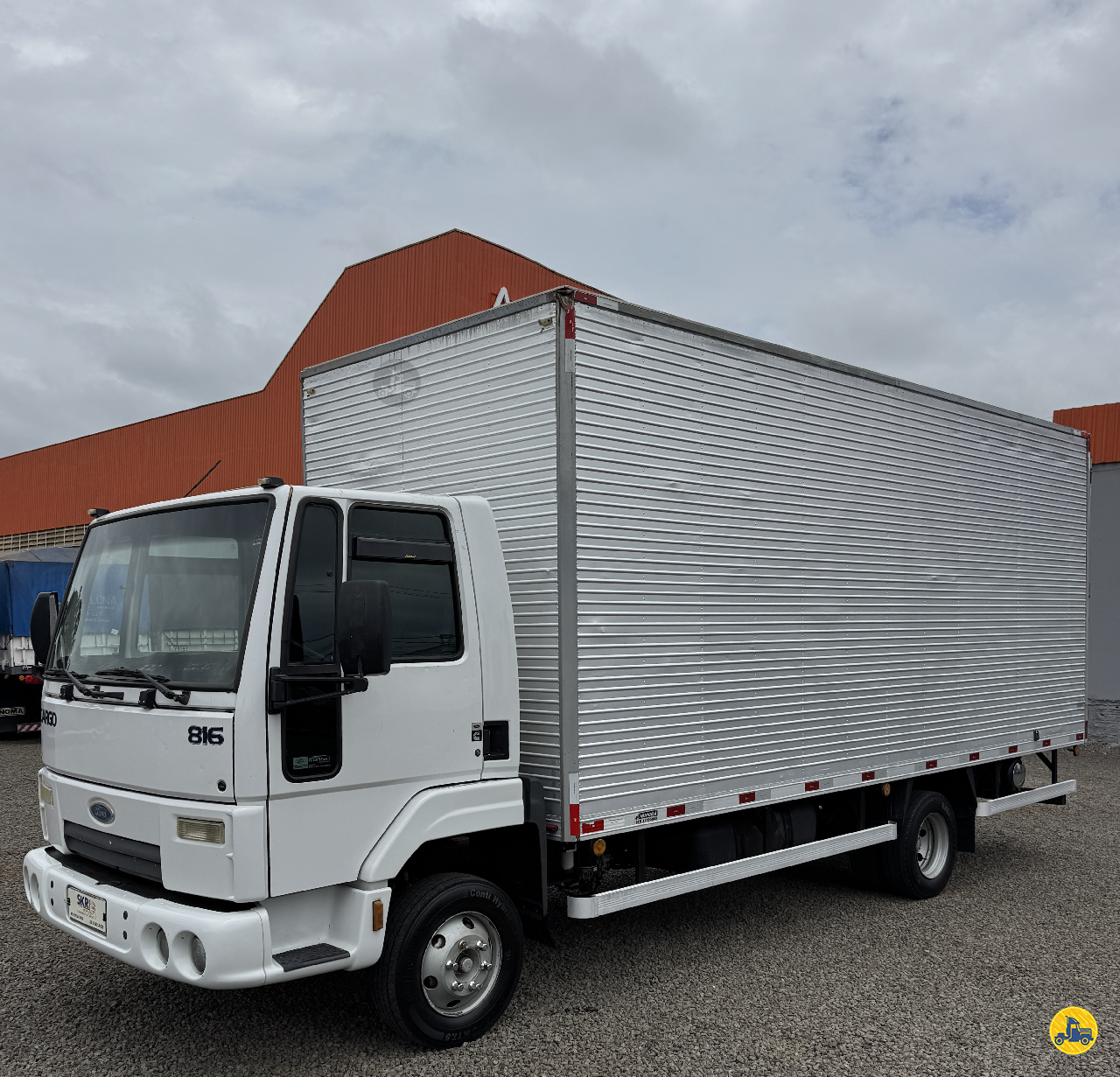 CAMINHAO FORD CARGO 816 Baú Furgão 3/4 4x2 SKR Caminhões e Carretas LONDRINA PARANÁ PR